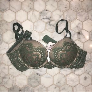 Victoria’s Secret Bra